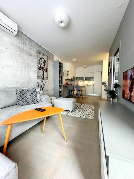 萨格勒布Urban Oasis: Stylish Retreat公寓 外观 照片